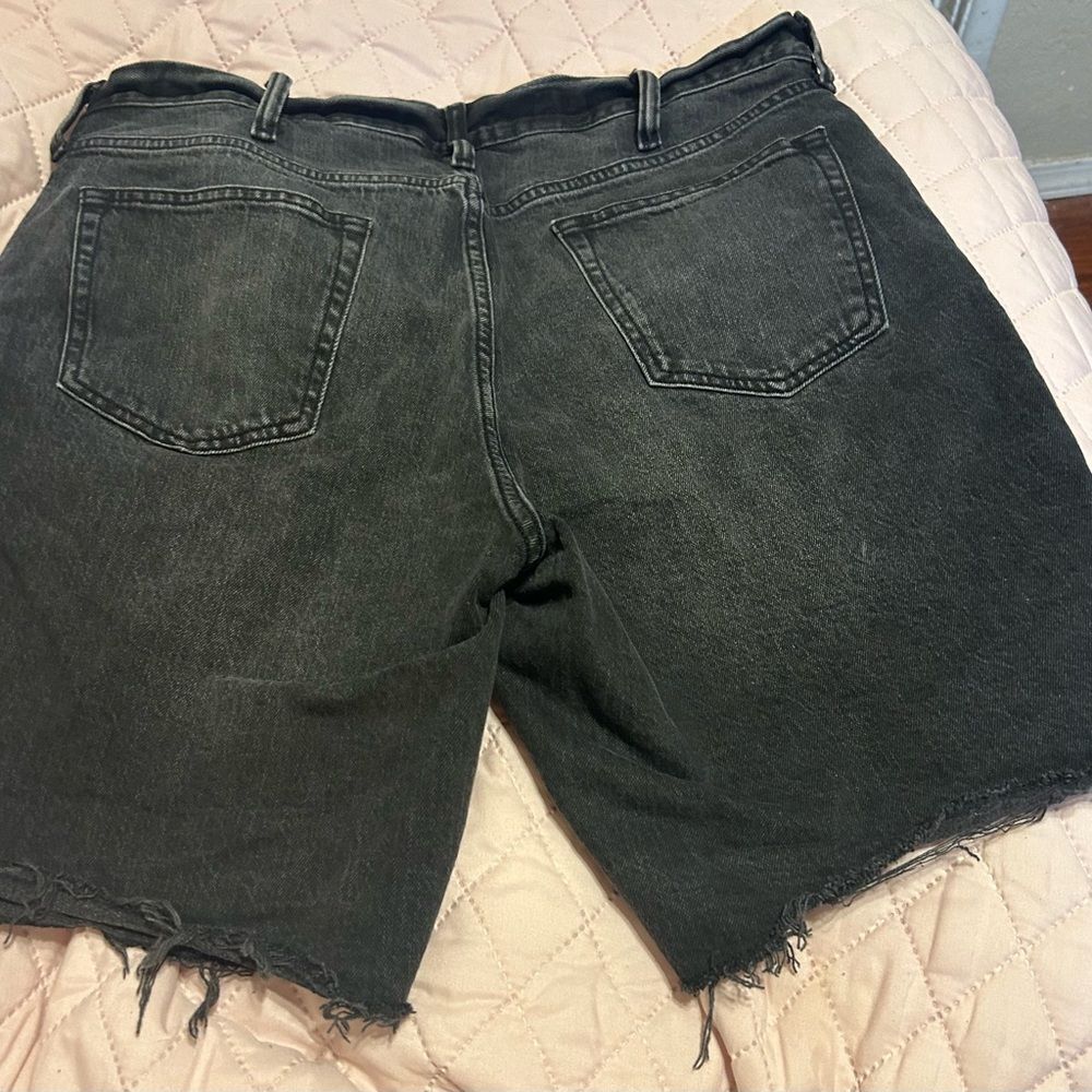 Old Navy Faded Black Jean Shorts Distressed Style - Picture 9 of 11
